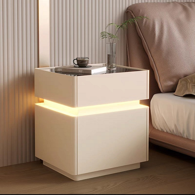 Table de Chevet Luxe 2025 avec Empreinte Digitale & LED – Design Premium